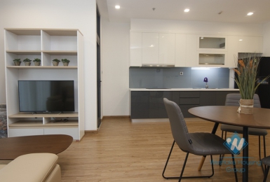 Single high floor apartment for rent in Vinhome Metropolis, Ba Dinh district, Ha Noi